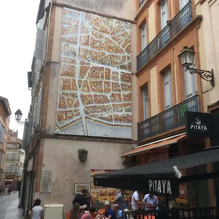 Quartier Les Carmes A Logement Jusqu'a 6 Personnes-parking Et Petit Dejeuner Inclus アパート