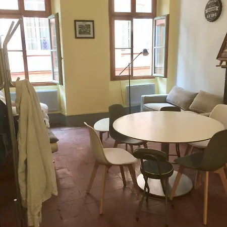 Quartier Les Carmes A Logement Jusqu'a 6 Personnes-parking Et Petit Dejeuner Inclus * トゥールーズ