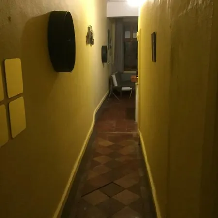 Quartier Les Carmes A Logement Jusqu'a 6 Personnes-parking Et Petit Dejeuner Inclus アパート